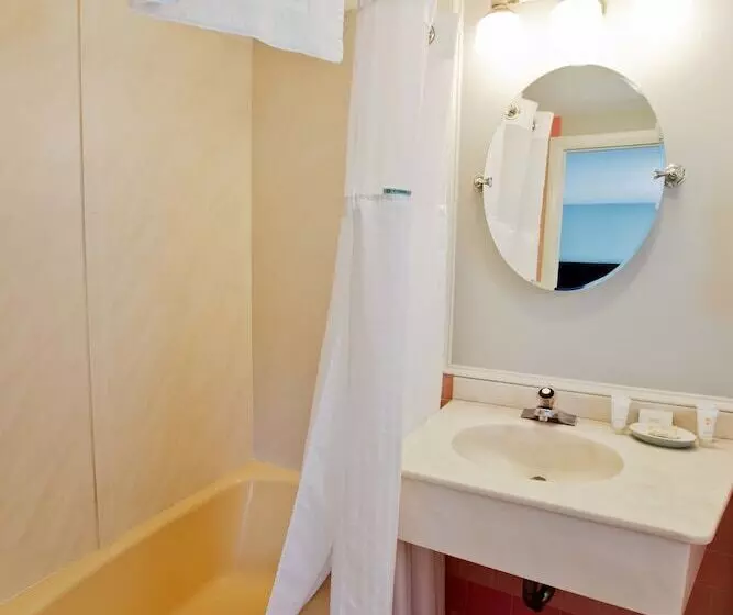 호텔 The Seaglass Inn & Spa