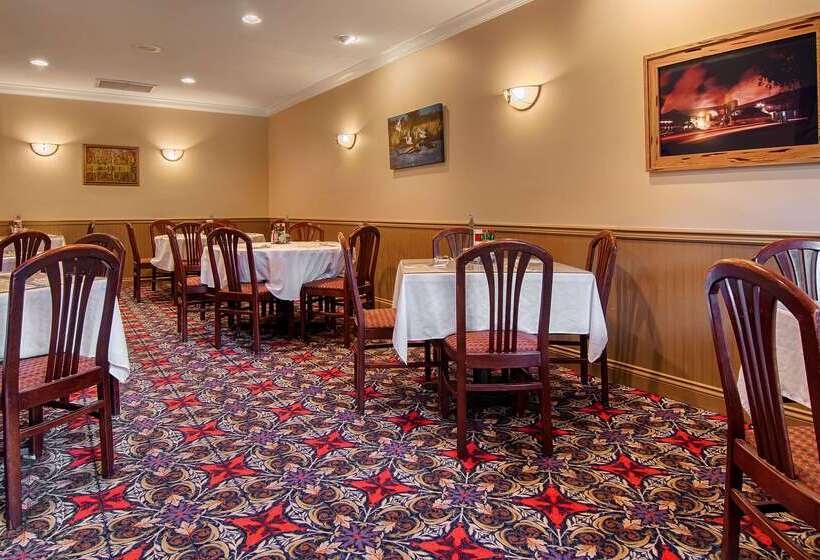 Мотель Best Western Forest Inn