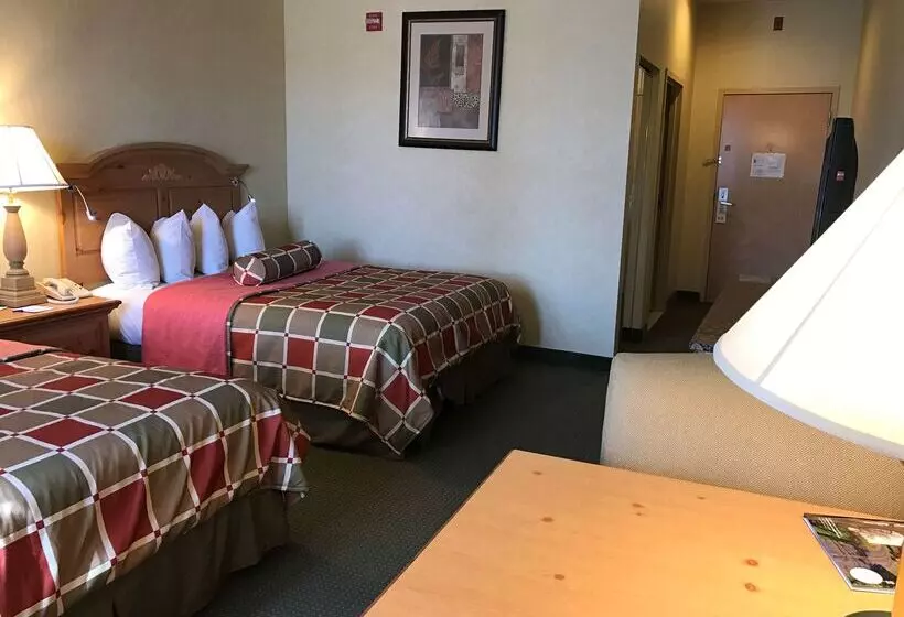 Отель Best Western Plus Revere Inn & Suites