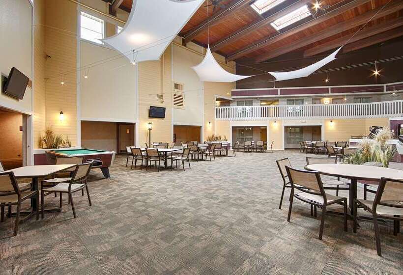 فندق Best Western Plus Steeplegate Inn