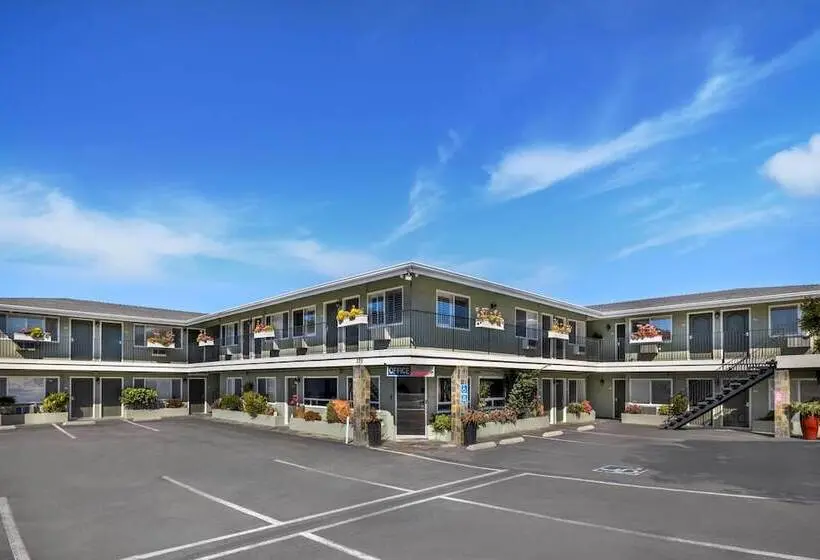Hotelli Best Western Tradewinds