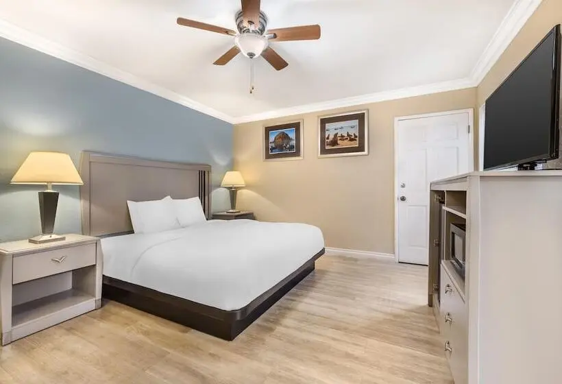 Hotelli Best Western Tradewinds