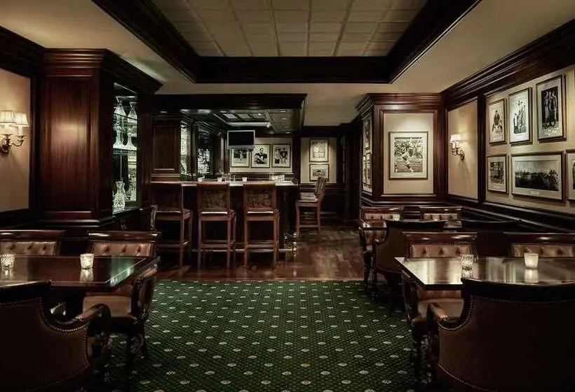 ホテル Graduate By Hilton Ann Arbor