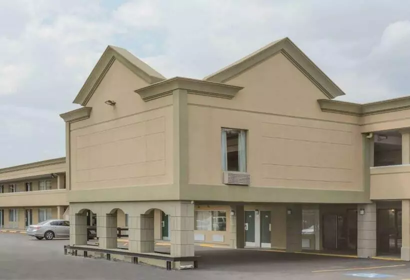 Hotel Red Carpet Inn Washington Dc