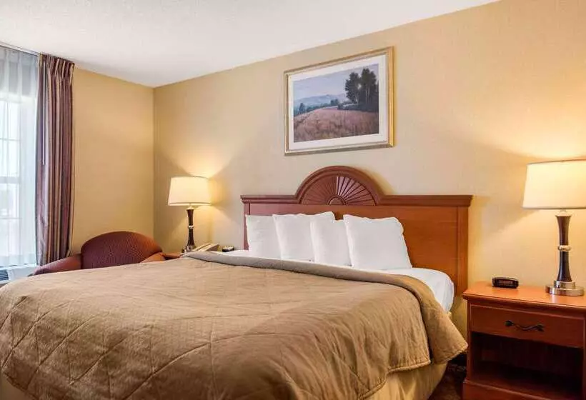 בית מלון כפרי Quality Inn At Bangor Mall