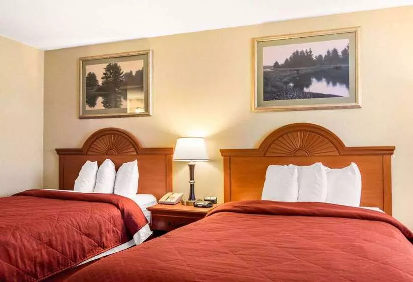 בית מלון כפרי Quality Inn At Bangor Mall