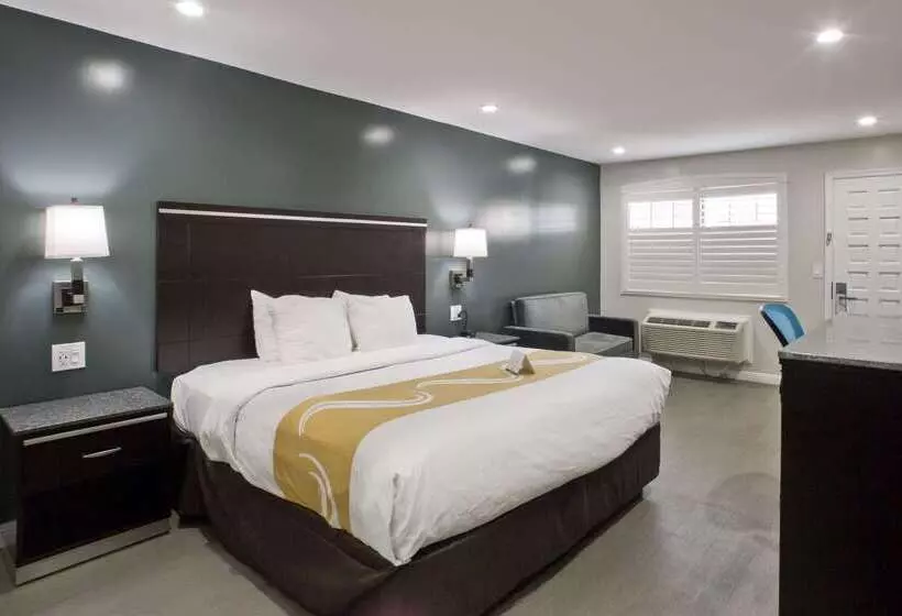 호텔 Quality Inn Hayward