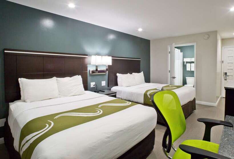 هتل Quality Inn Hayward