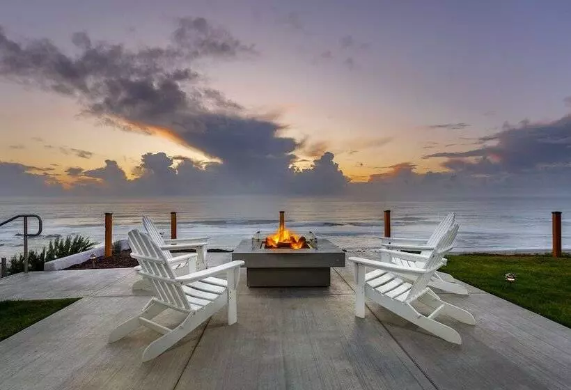 ホテル The Coho Oceanfront Lodge