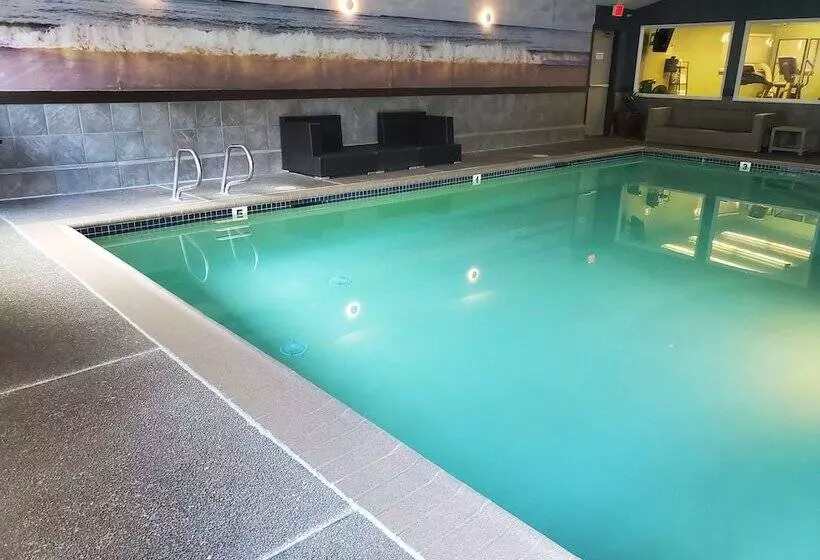 ホテル The Coho Oceanfront Lodge