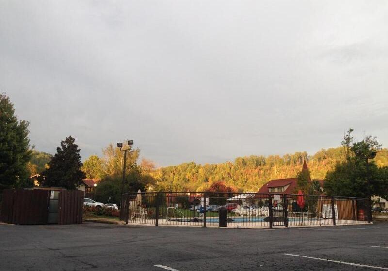 酒店 Amerivu Inn & Suites Helen Downtown