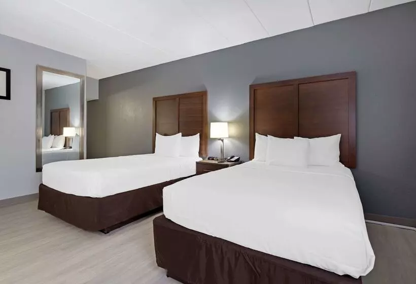 Clarion Hotel & Suites Bwi Airport North