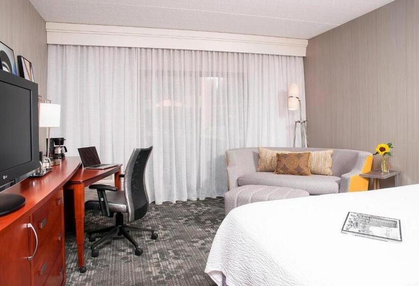 فندق Courtyard Chicago Glenview/northbrook