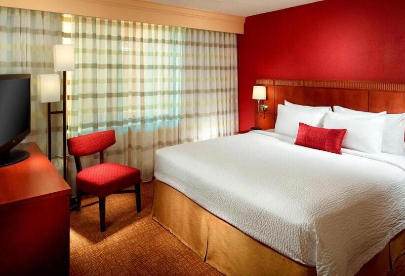 هتل Courtyard By Marriott Columbus