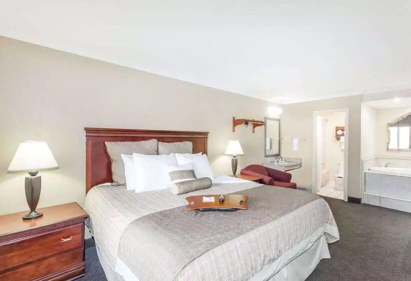 호텔 Days Inn By Wyndham Destin