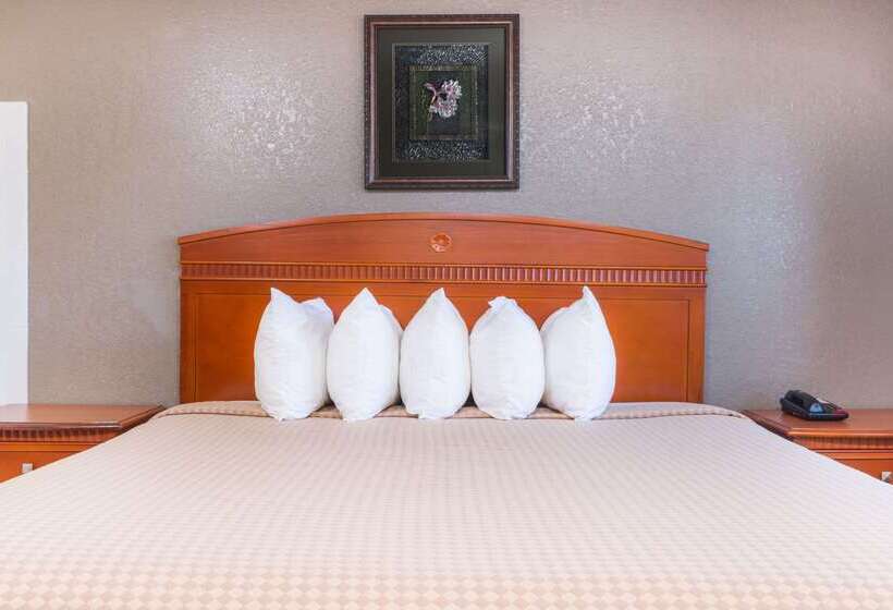 בית מלון כפרי Days Inn By Wyndham Paintsville