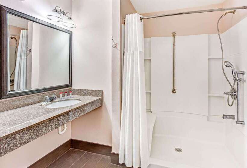 בית מלון כפרי Ramada By Wyndham Murfreesboro