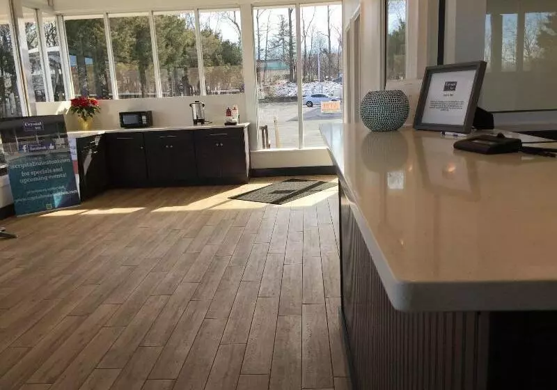 汽车旅馆  Crystal Inn Eatontown