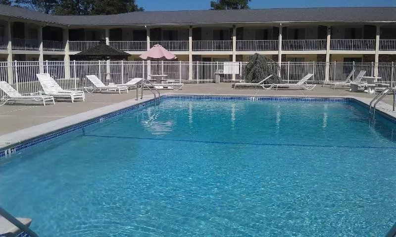 汽车旅馆  Crystal Inn Eatontown