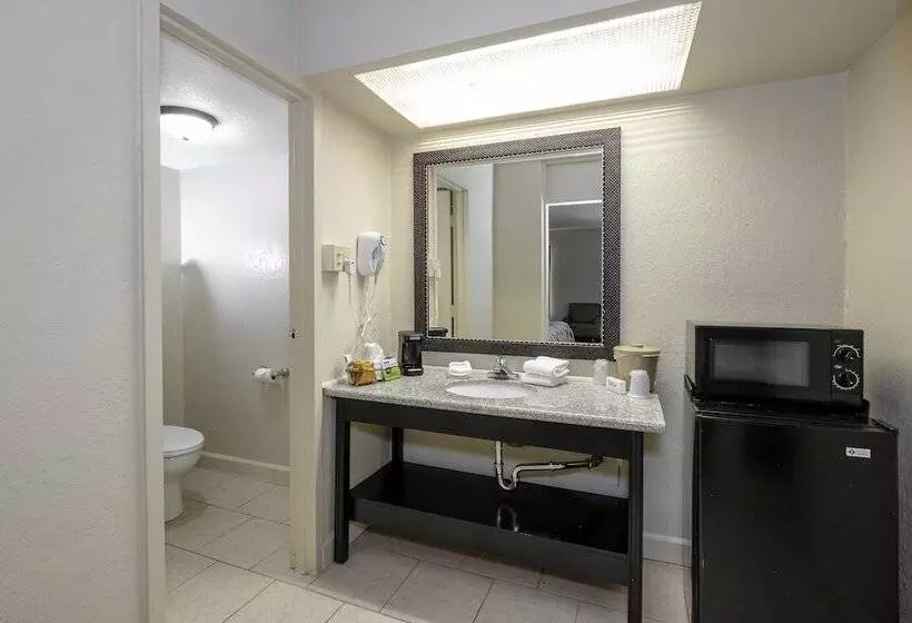 מוטל Red Roof Inn Hot Springs