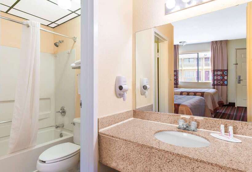 مُتل Super 8 By Wyndham Temple S General Bruce