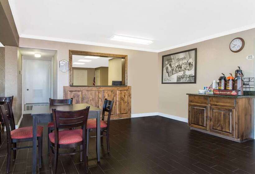 مُتل Super 8 By Wyndham Temple S General Bruce