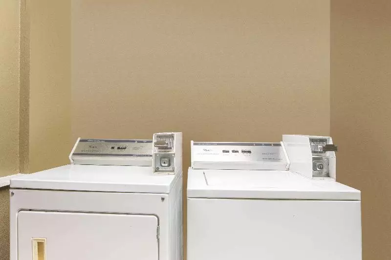 모텔 Super 8 By Wyndham Temple S General Bruce