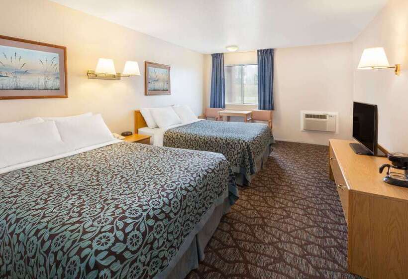 Отель Baymont By Wyndham Manistee