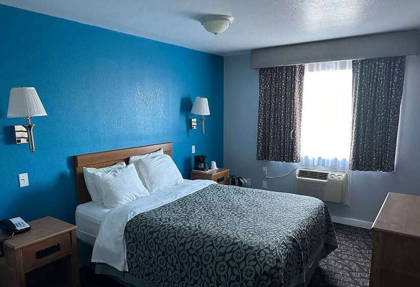 Отель Baymont By Wyndham Manistee