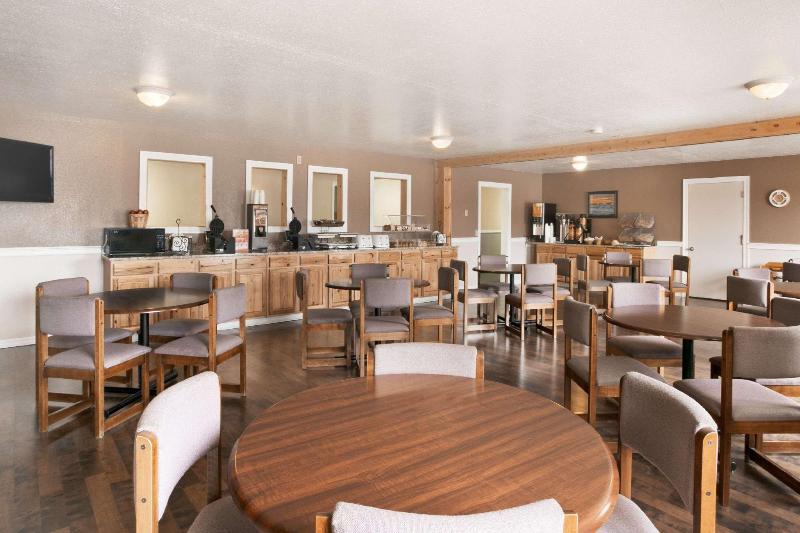 Отель Baymont By Wyndham Manistee