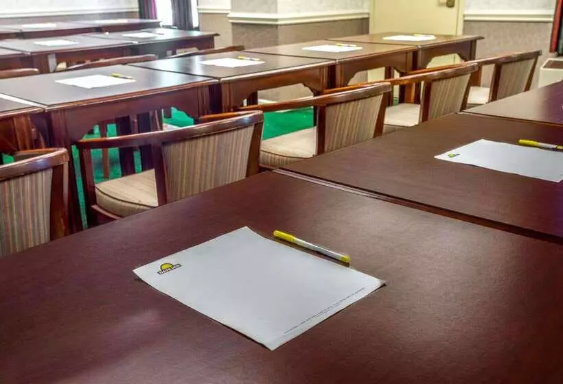 هتل Days Inn By Wyndham Salem