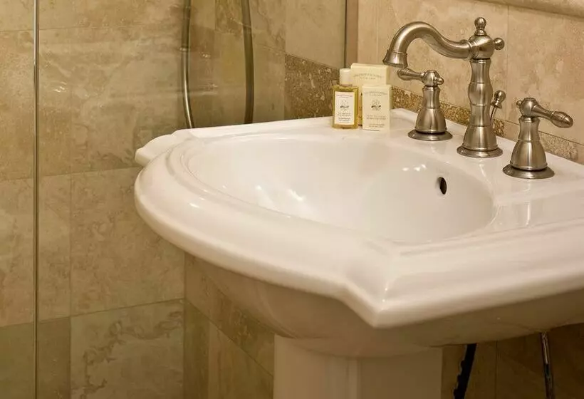 ホテル Deer Path Inn