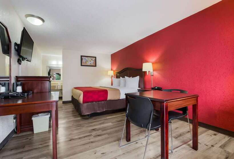فندق Econo Lodge Historic Area