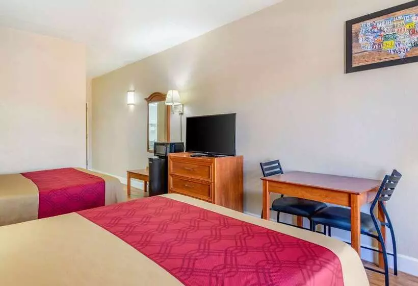 Отель Econo Lodge Lookout Mountain