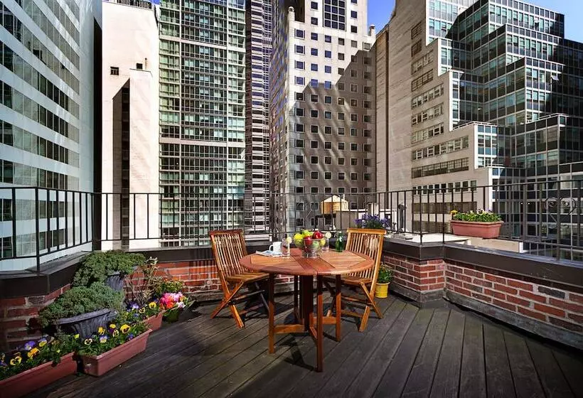 Elysee By Library Hotel Collection