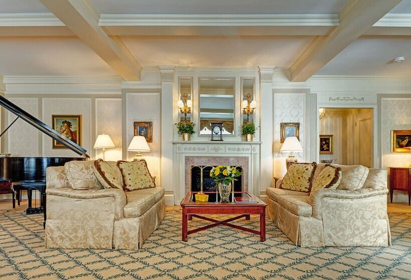 Elysee By Library Hotel Collection