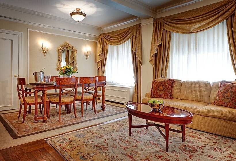 Elysee By Library Hotel Collection