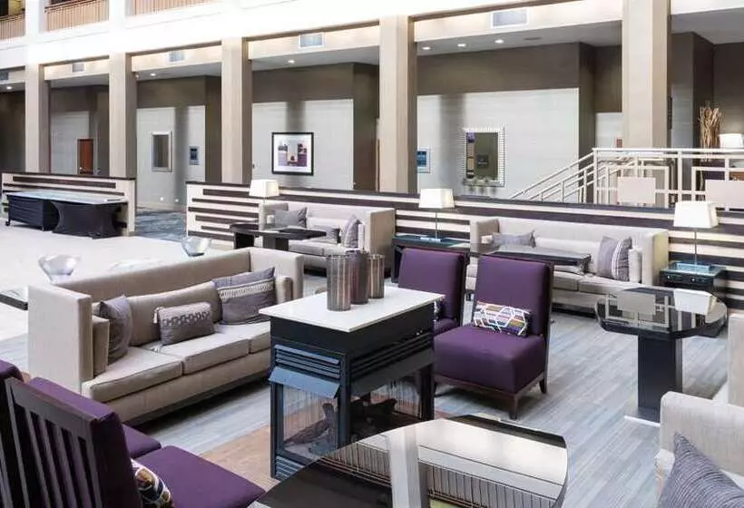 فندق Embassy Suites By Hilton Chicago North Shore Deerfield