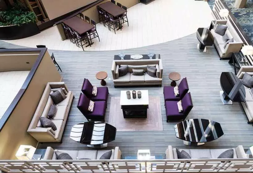 فندق Embassy Suites By Hilton Chicago North Shore Deerfield