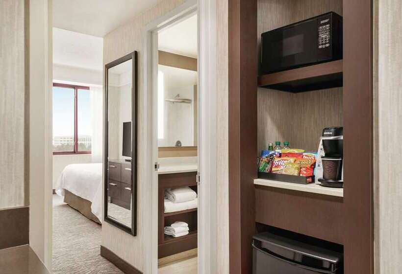 فندق Embassy Suites By Hilton Chicago North Shore Deerfield