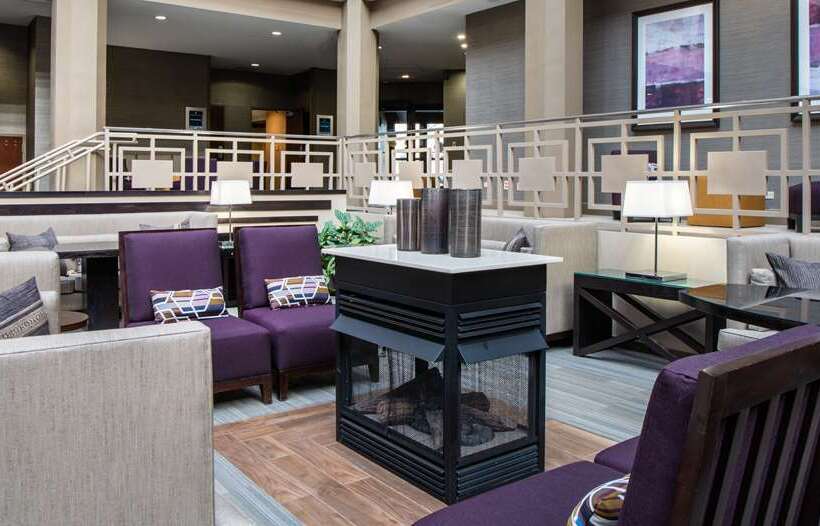 فندق Embassy Suites By Hilton Chicago North Shore Deerfield
