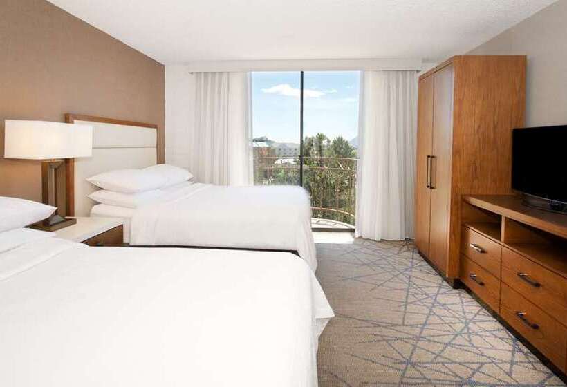 هتل Embassy Suites By Hilton Colorado Springs