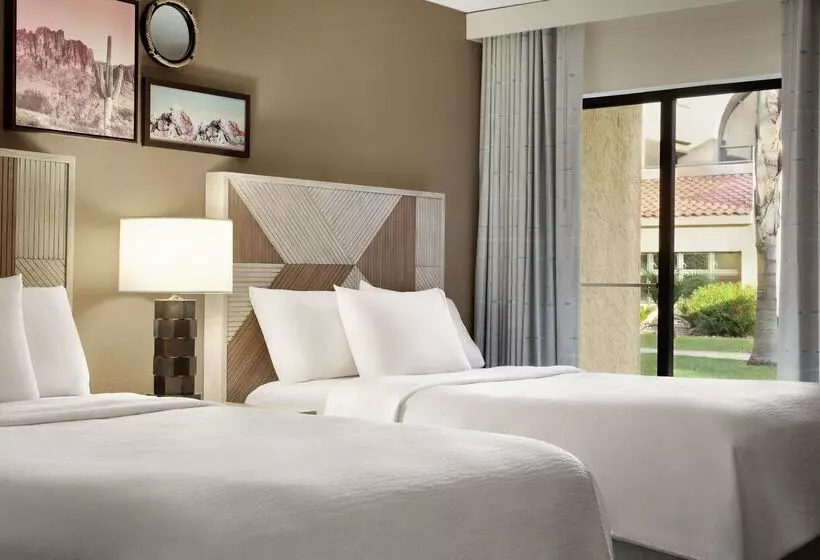 فندق Embassy Suites By Hilton Phoenix Tempe