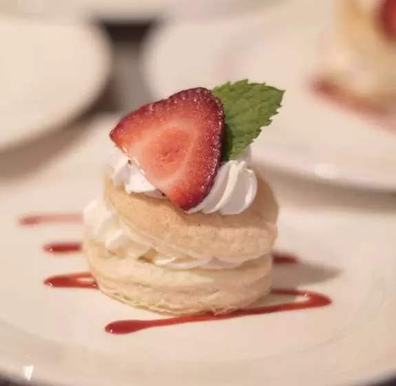 فندق Embassy Suites By Hilton Phoenix Tempe