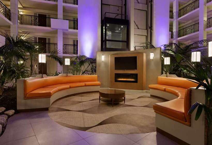 Отель Embassy Suites By Hilton Piscataway Somerset