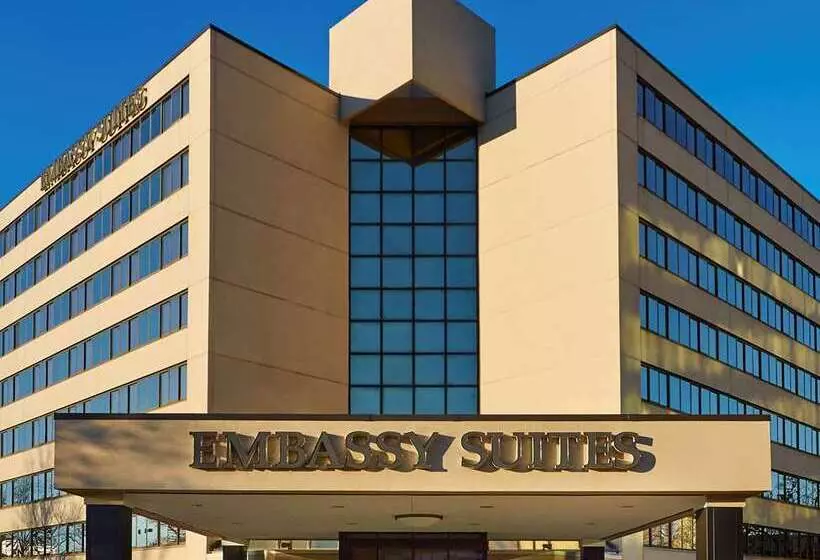 Hotel Embassy Suites By Hilton Tysons Corner