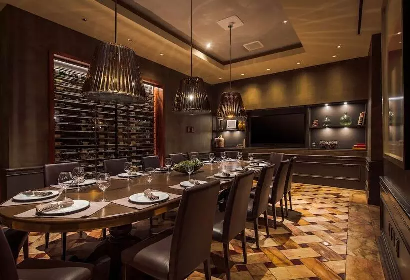 Four Seasons Hotel Los Angeles At Beverly Hills