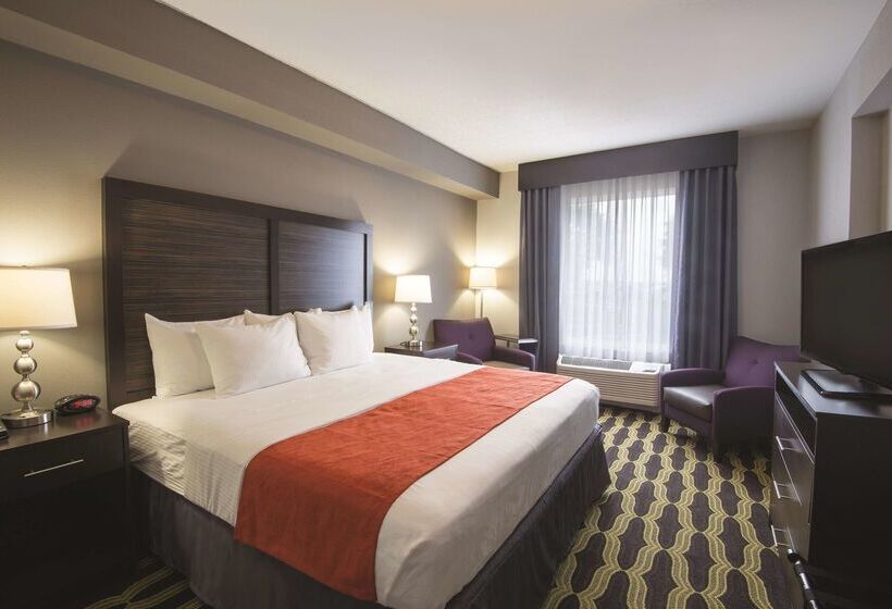 酒店 La Quinta By Wyndham Lynchburg At Liberty Univ