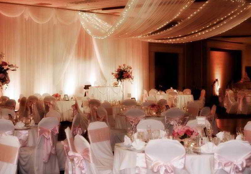 هتل Marriott At The University Of Dayton