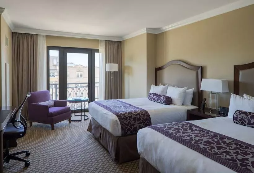 Szálloda The Edgewater